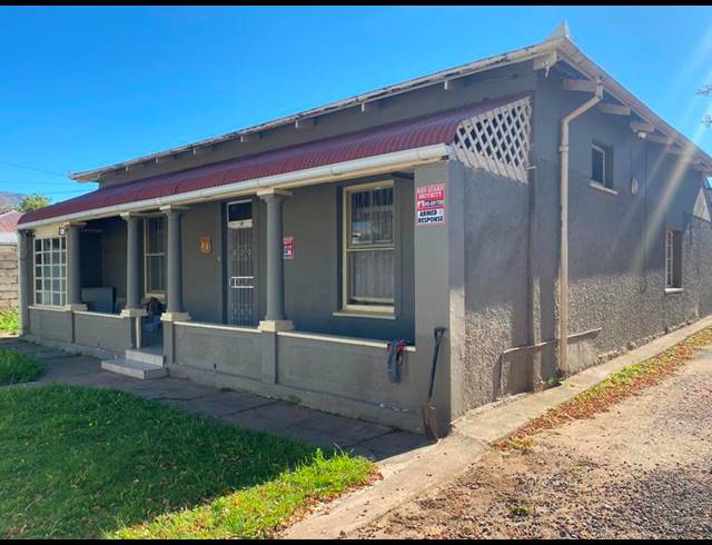 3 BEDROOM PROPERTY TO RENT IN QUEENSTOWN CENTRAL